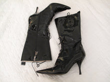 Load image into Gallery viewer, Vivienne Westwood Low Heel Pointed Toe Patent Leather Lace-up Boots