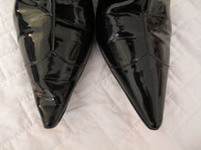 Load image into Gallery viewer, Vivienne Westwood Low Heel Pointed Toe Patent Leather Lace-up Boots