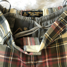 Load image into Gallery viewer, Vivienne Westwood Exhibition Tartan Shorts