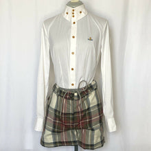 Load image into Gallery viewer, Vivienne Westwood Exhibition Tartan Shorts