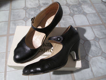 Load image into Gallery viewer, Vivienne Westwood Gold Label Mary Jane Low Heel Black Leather