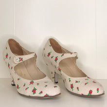 Load image into Gallery viewer, Vivienne Westwood Gold Label Mary Jane Cream Canvas Floral Print