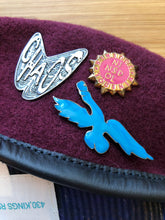 Load image into Gallery viewer, Vivienne Westwood Worlds End Pin Beret Burgundy Red