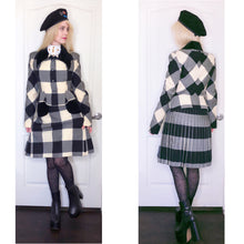 Load image into Gallery viewer, Vivienne Westwood Worlds End Pin Beret Black