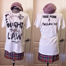Load image into Gallery viewer, Vivienne Westwood Worlds End I Fought The Law T-Shirt