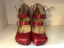 Load image into Gallery viewer, Vivienne Westwood Gold Label Animal Toe 3-Straps Red Patent Leather
